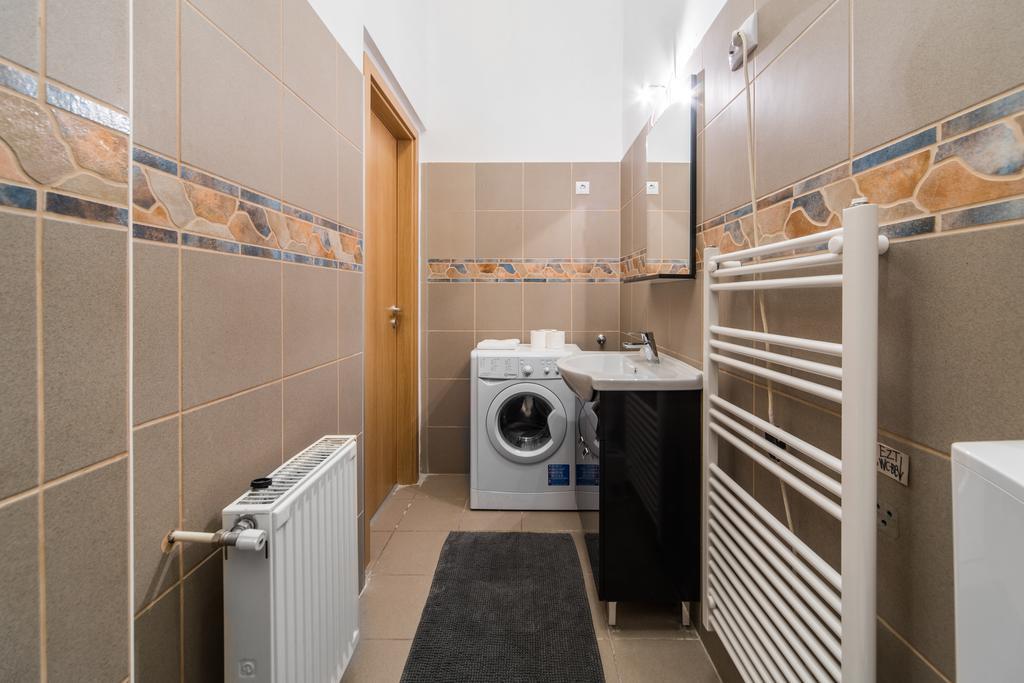 Anker Palace Apartment Budapest Exterior foto